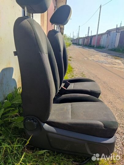 Переднее пассажирское сиденье ford focus 2