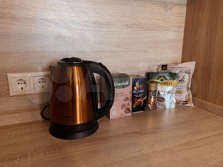 1-к. квартира, 42 м², 2/15 эт.