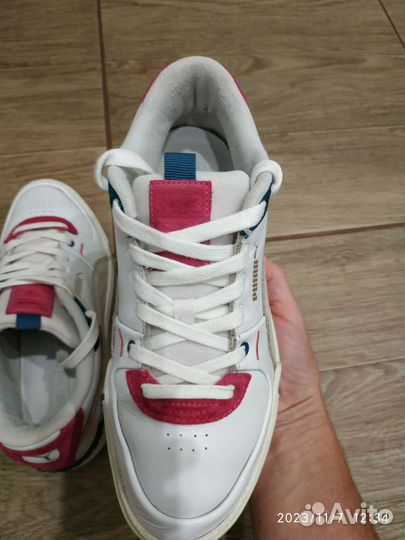 Кроссовки женские 40 размер