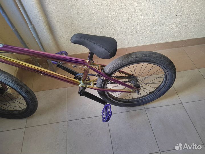 Трюковой велосипед BMX