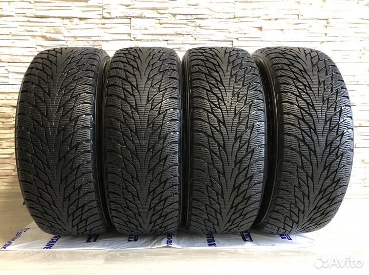 Nokian Tyres Hakkapeliitta R2 225/55 R17 101R