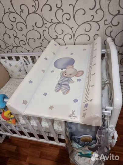 Пеленальная доска на кроватку