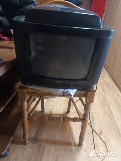 Телевизор samsung