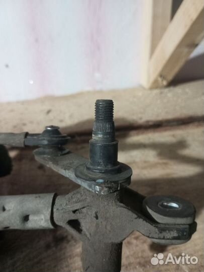 Трапеция дворников на Шевроле Авео Т 250