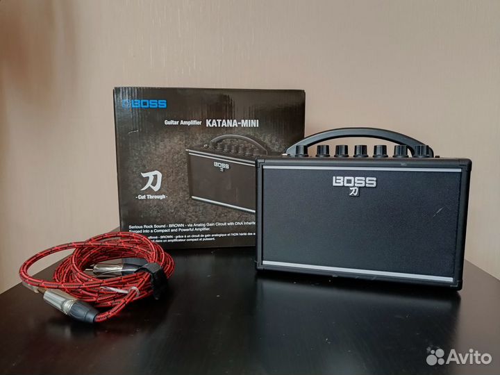 Boss Katana Mini комбоусилитель