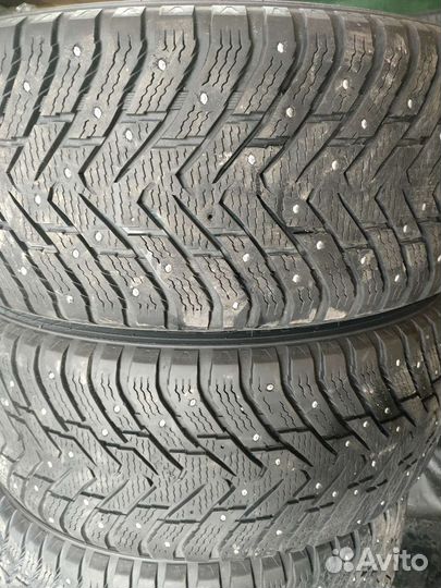 Nokian Tyres Hakkapeliitta 8 SUV 275/45 R21 110