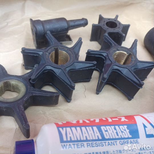 Запчасть на лодочный мотор обмен