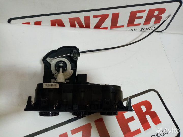 Блок управления климат-контролем Kia Rio 3