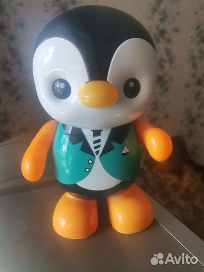 Игрушка пингвин