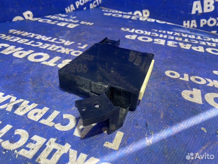 Блок управления климат-контролем Toyota Camry 40