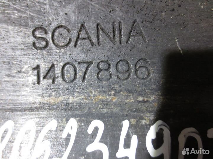 Кронштейн двс Scania 1407896