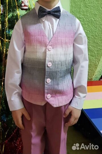 Нарядный костюм на мальчика 104-110 см (4-5 лет)