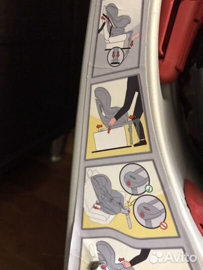 Автомобильное кресло Brevi изофикс. Италия