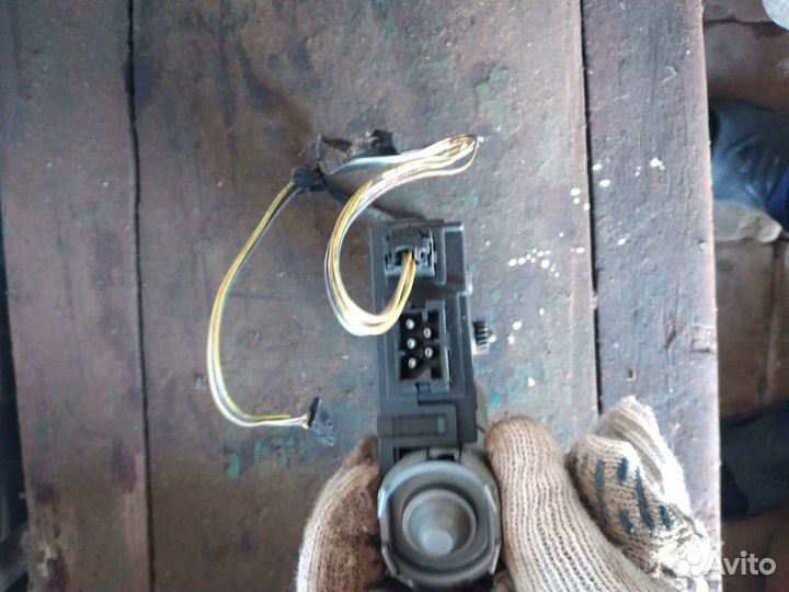 Моторчик люка