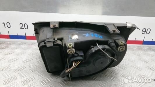 Фара правая volkswagen bora 1 (UBE07MU01)