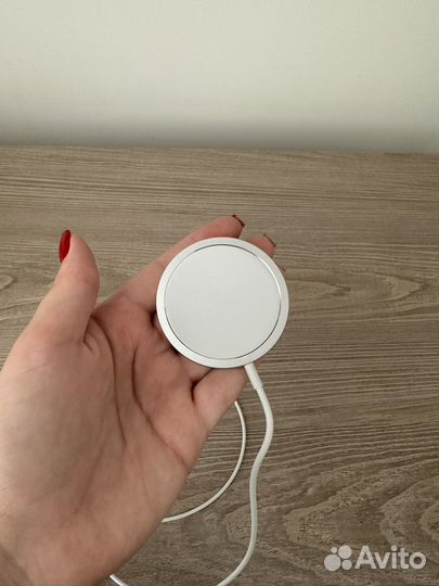 Беспроводная зарядка magsafe оригинал