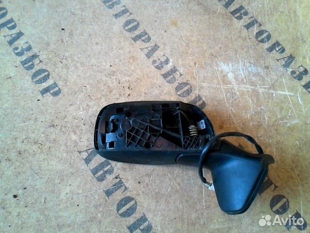 Зеркало правое Toyota Auris 150 2006-2012