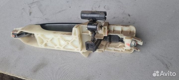 Ручка двери наружная правая Ssang Yong Actyon II