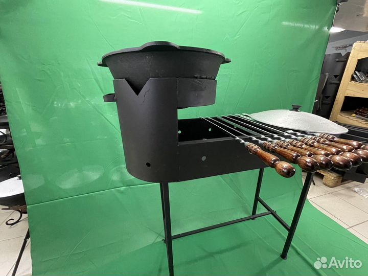 Казан чугунный с крышкой сковородой