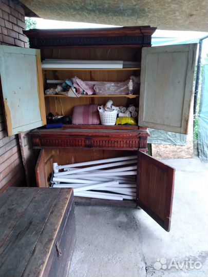 Буфет и сундук