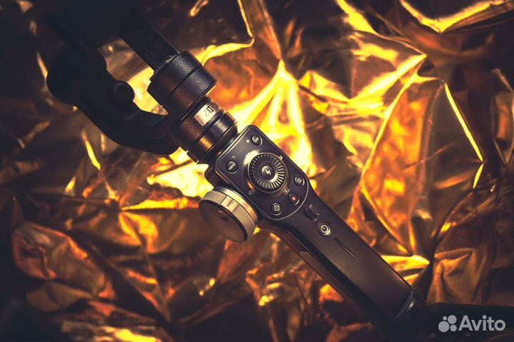 Стабилизатор Zhiyun smooth 4