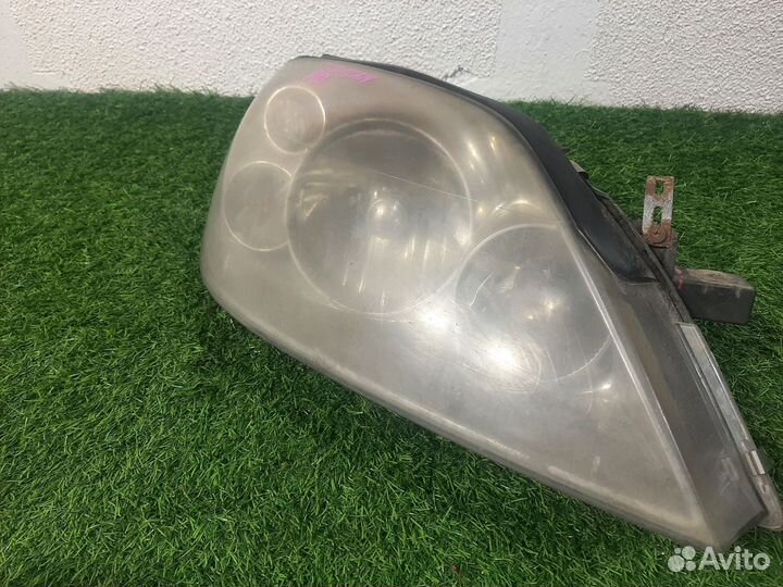 Фара правая на Nissan Primera 3 P12