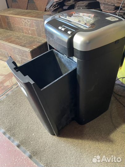 Большой профессиональный шредер Fellowes MS-460Cs