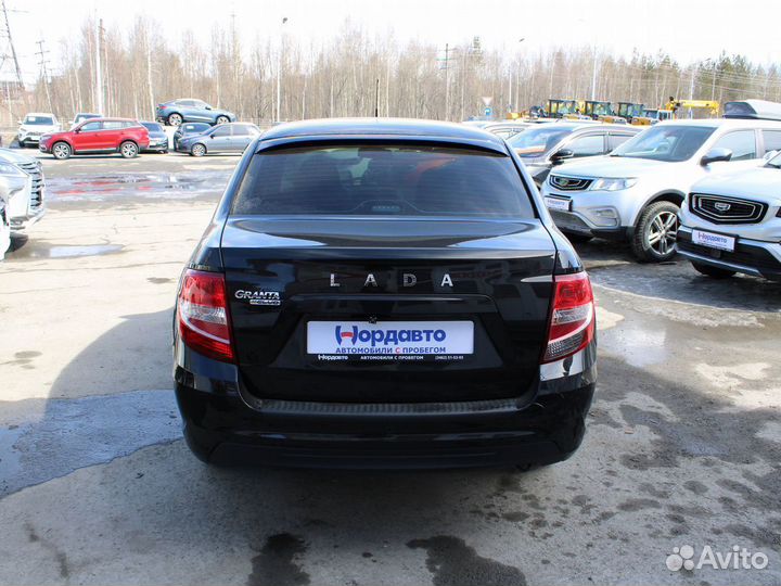 LADA Granta 1.6 МТ, 2022, 12 500 км