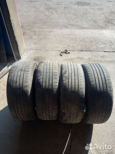 Kumho Crugen HP71 225/60 R17