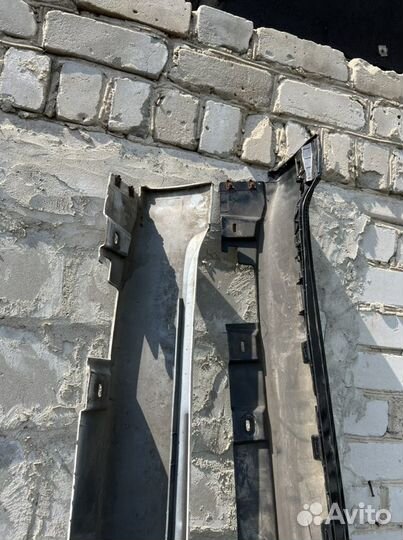 Накладка на левый порог бмв 7 F01/F02