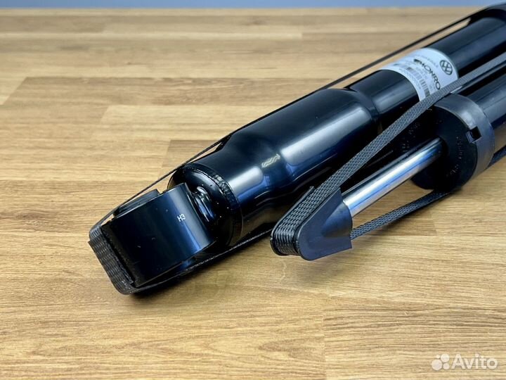 Амортизатор задней подвески VAG Комплект гарантия