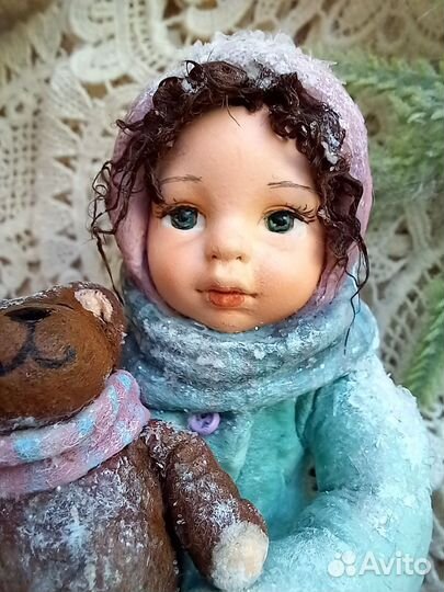 Ватная ёлочная игрушка Девочка на санках