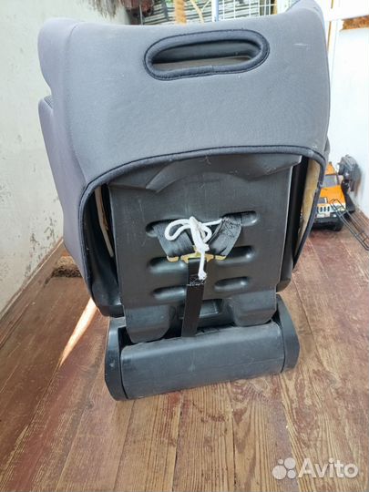 Автомобильное детское кресло от 9 до 36 кг