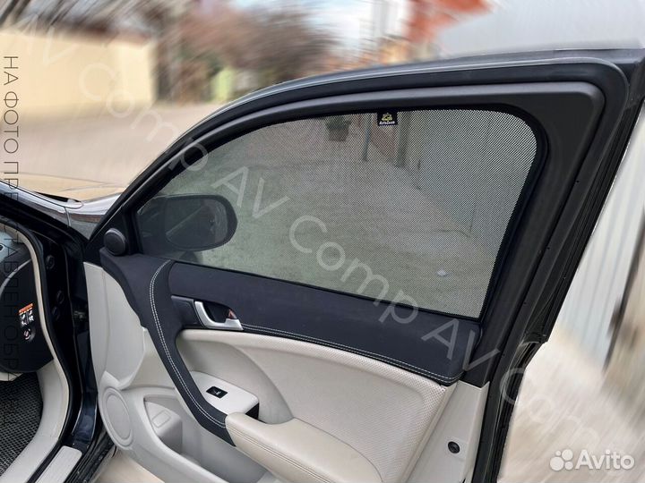 Автошторки на Volkswagen caravelle T4