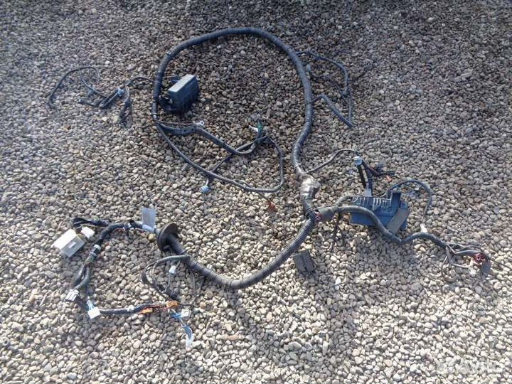 Блок предохранителей Nissan Avenir W11 QG18DE