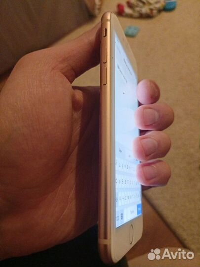 iPhone 8, 64 ГБ