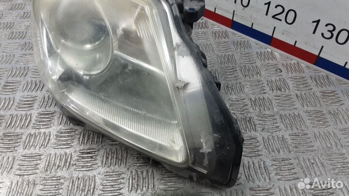 Фара правая Toyota Avensis