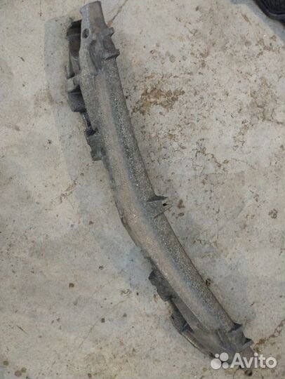 Наполнитель бампера (Абсорбер) передний Mercedes