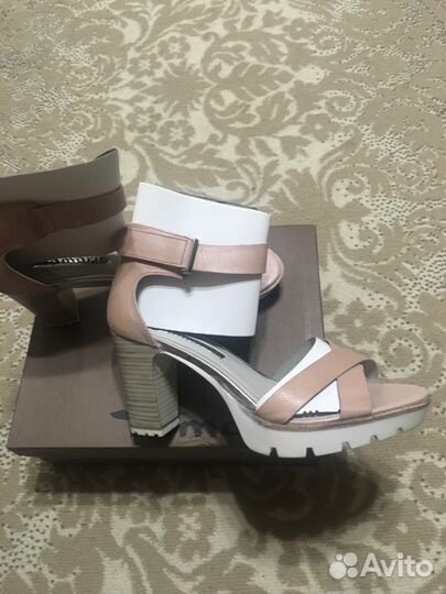 Босоножки Tamaris