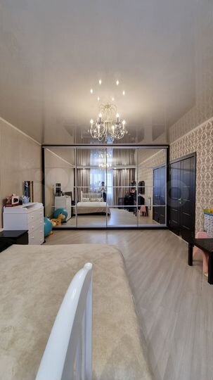 3-к. квартира, 111,2 м², 8/15 эт.