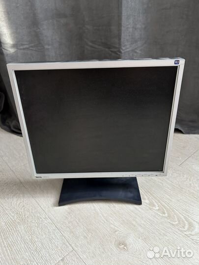 Монитор benq fp93g