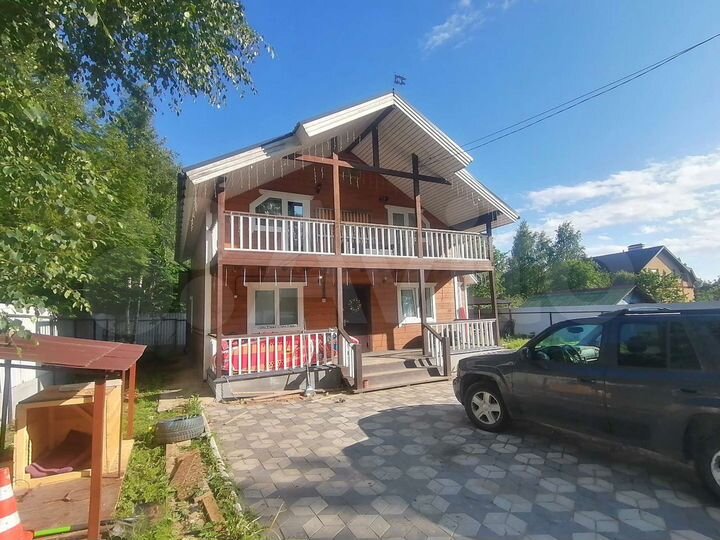 Дом 180 м² на участке 7 сот.