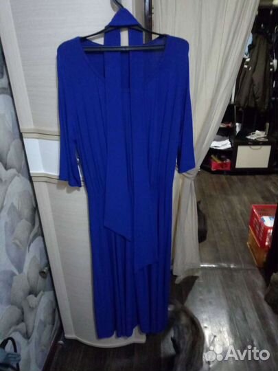 Платья женские праздничные