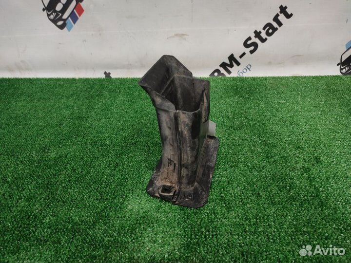 Воздуховод левый Bmw 535 F10 N55B30A 2010