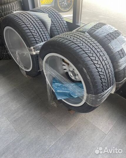 Зимние колеса в сборе 285/45R21 Continental
