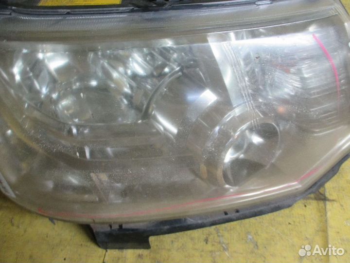 Фара правая Mitsubishi Delica d5 CV5W