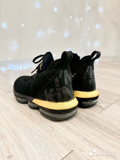 Кроссовки Nike LeBron 16 EP Im King