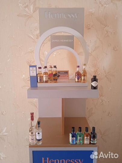 Стойка Хэннэсси