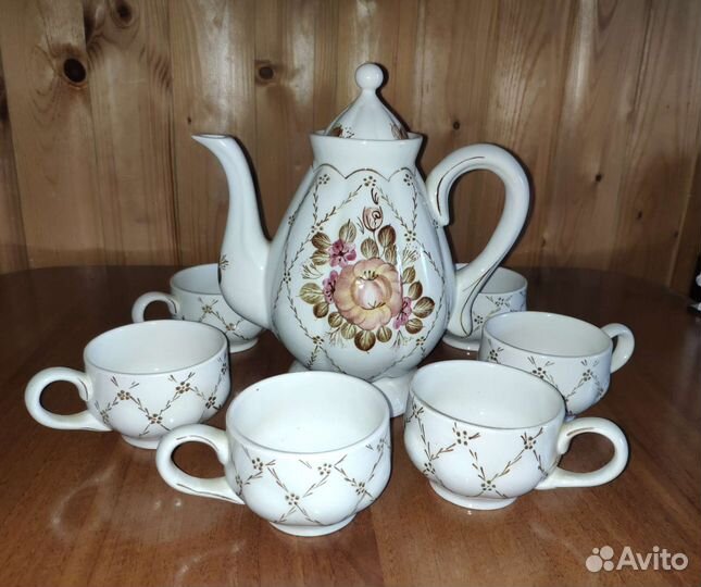 Сервиз фаянсовый 