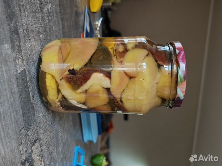 Белый гриб маринованный